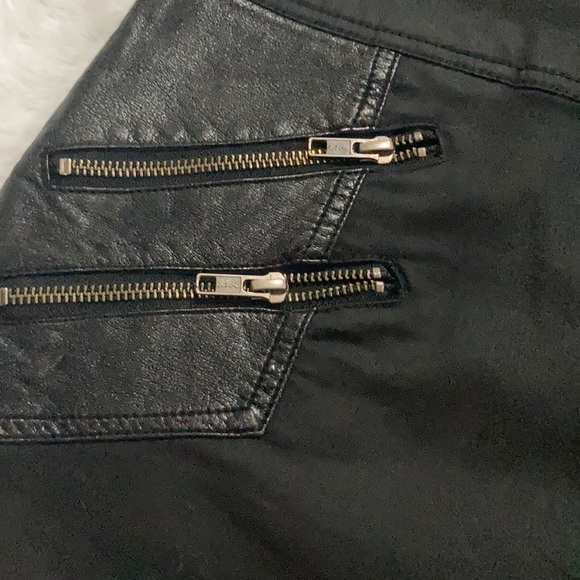 Skirt - Picture 2 of 7